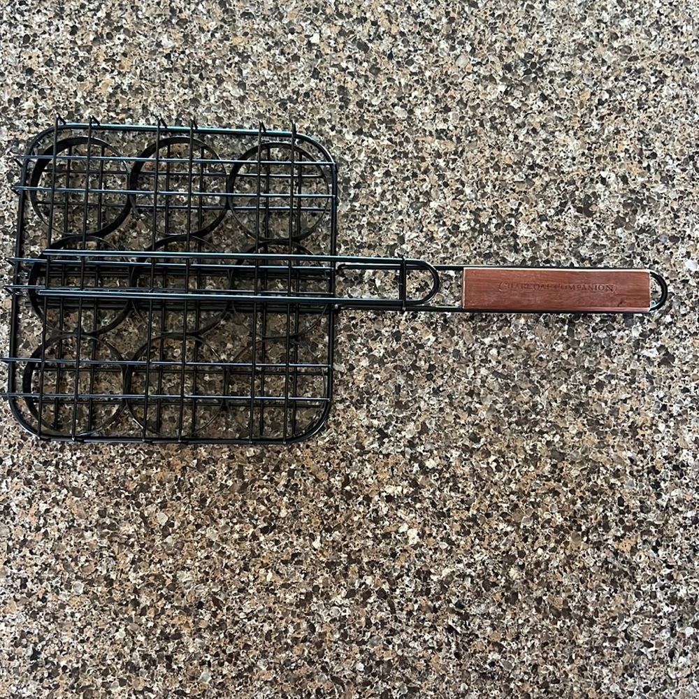 Charcoal Companion Mini Burger grill basket. NWOT.